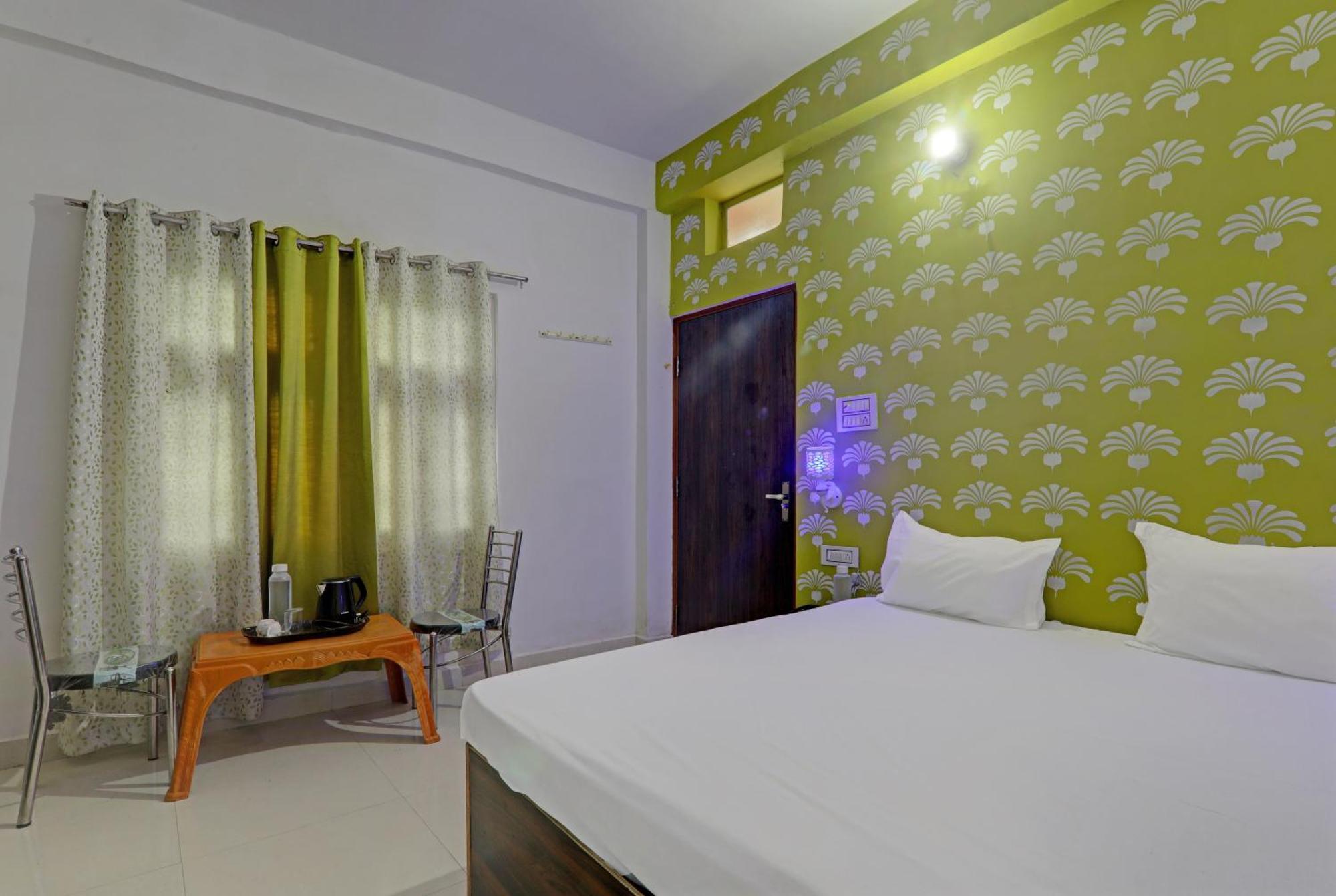 Hotel O Surya Inn Pura Raghunāth 外观 照片