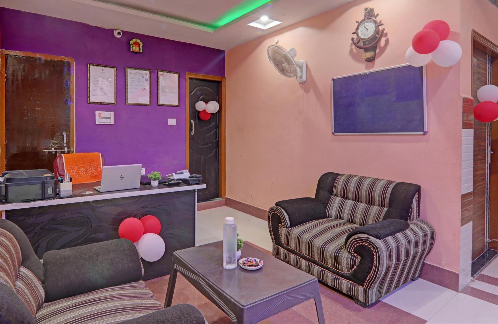 Hotel O Surya Inn Pura Raghunāth 外观 照片